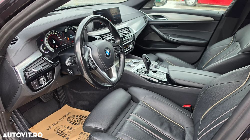 BMW Seria 5 530i xDrive Aut. Luxury Line - 7