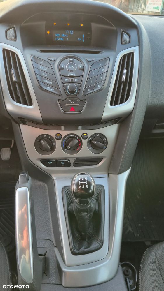 Ford Focus 1.6 Trend - 12