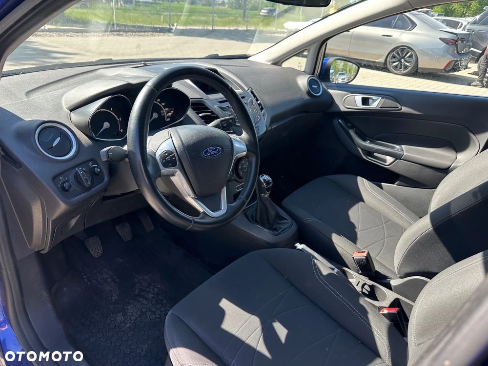 Ford Fiesta - 10
