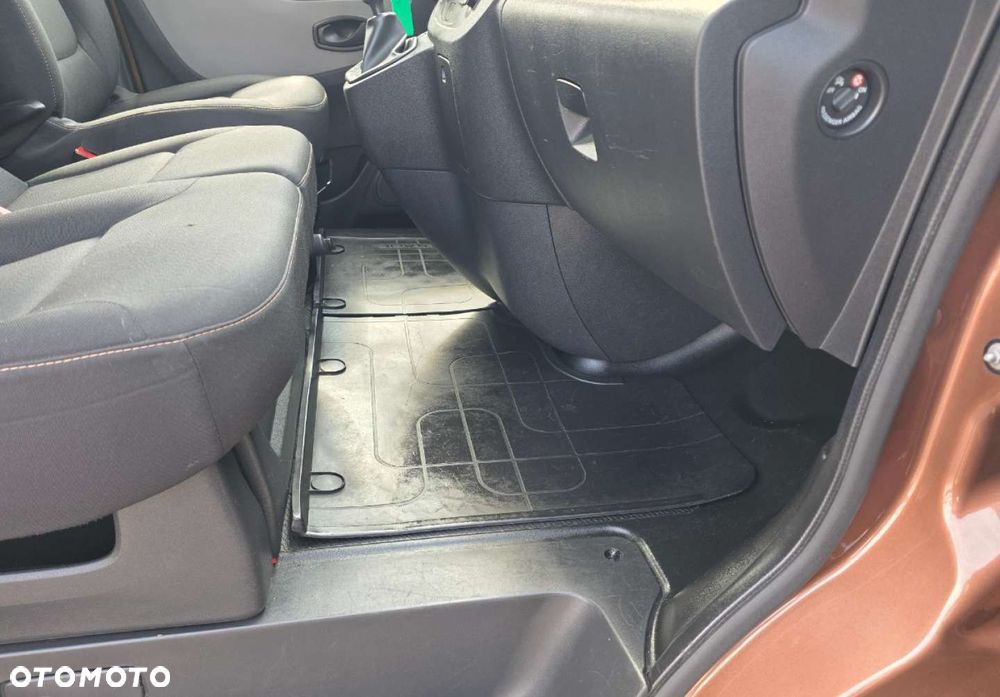 Renault Trafic - 20