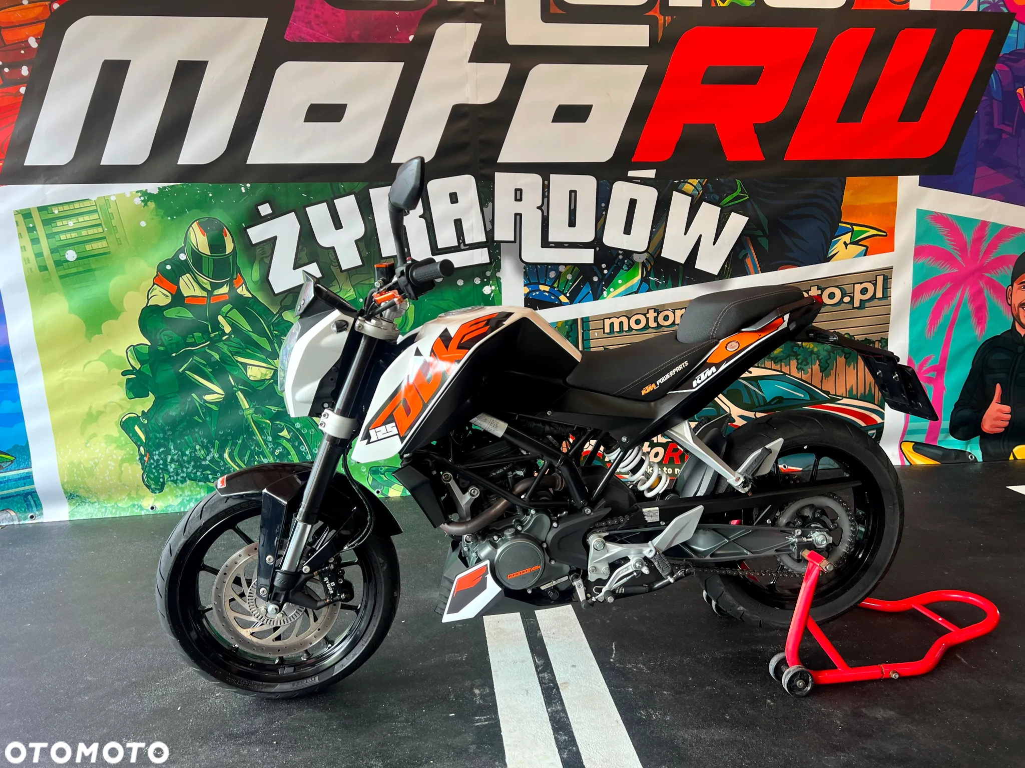 KTM Duke - 18