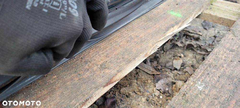 Honda civic VII 4d sedan Drzwi prawy lewy przod NH629M - 24