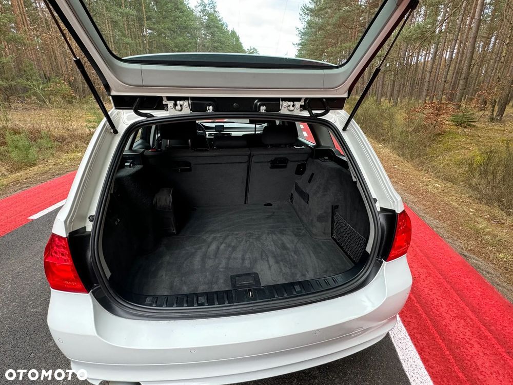 BMW Seria 3 318d DPF - 16