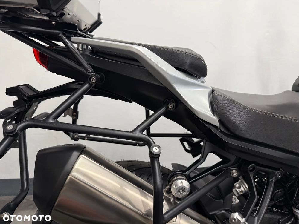 QJMOTOR SRT 800SX - 39