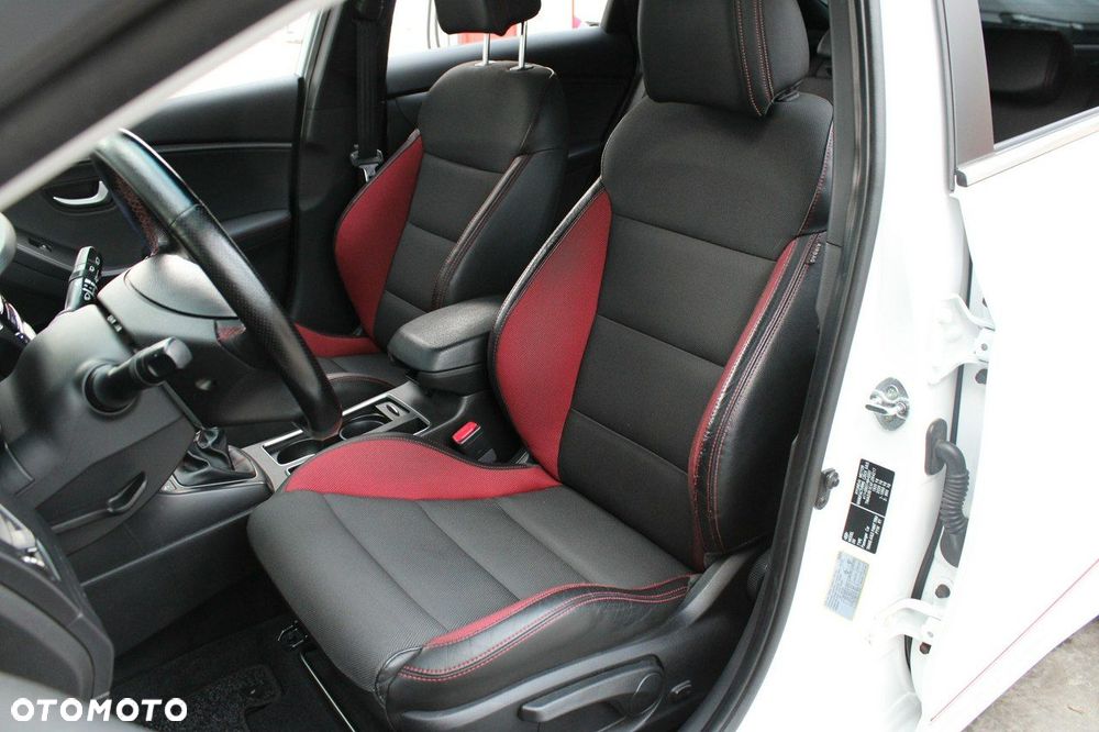 Hyundai i30 1.6 GDI Turbo Sport - 11