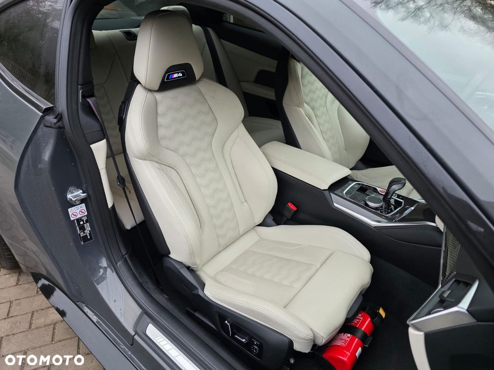 BMW M4 Competition M xDrive sport - 22