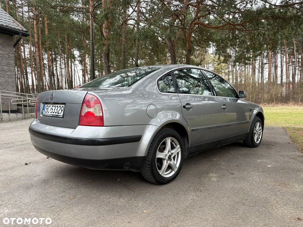 Volkswagen Passat 2.0 Comfortline - 4