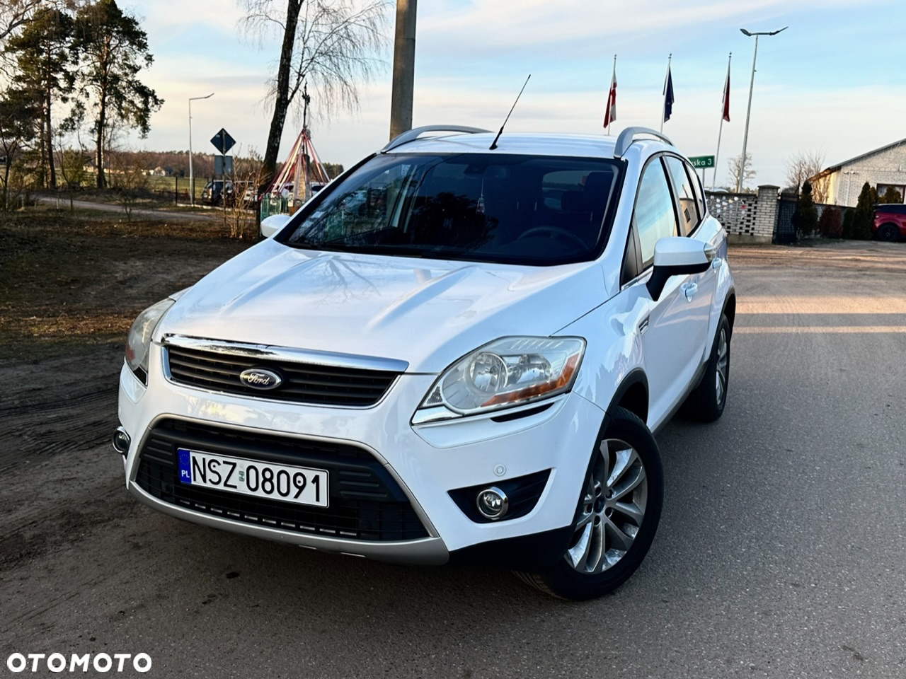 Ford Kuga 2.0 TDCi 2x4 Titanium - 8