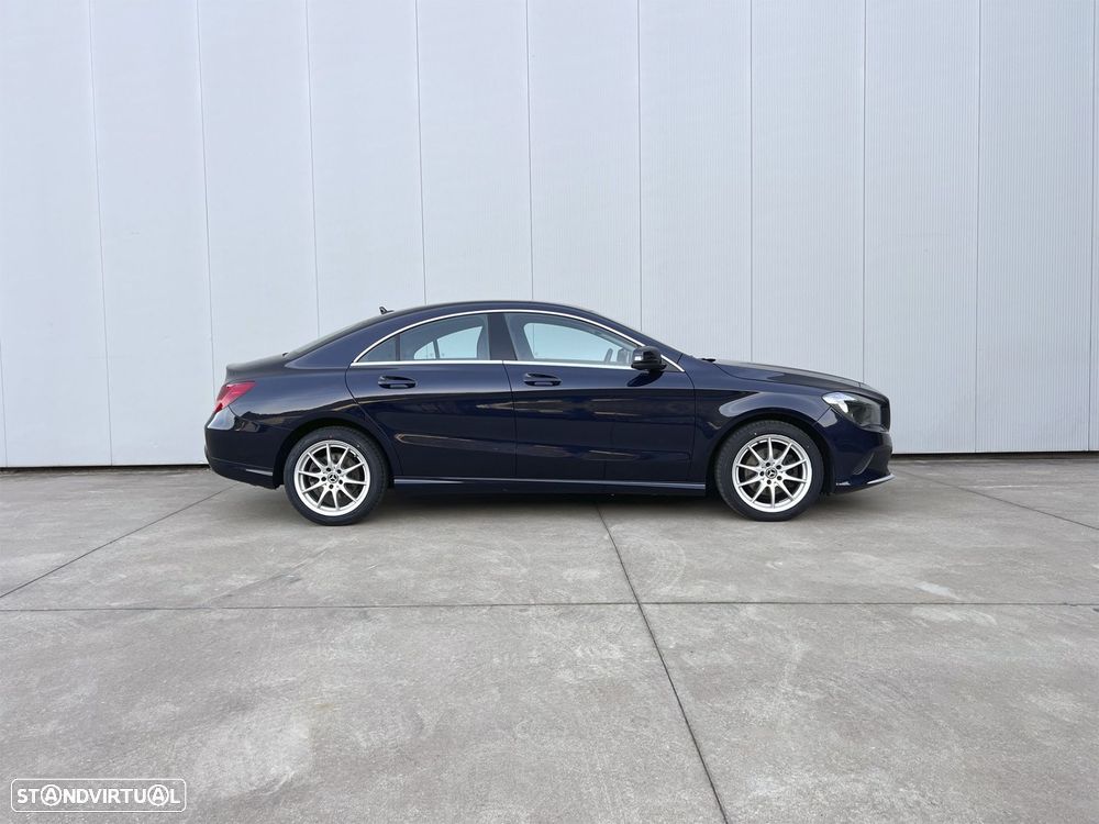 Mercedes-Benz CLA 180 d Urban - 4