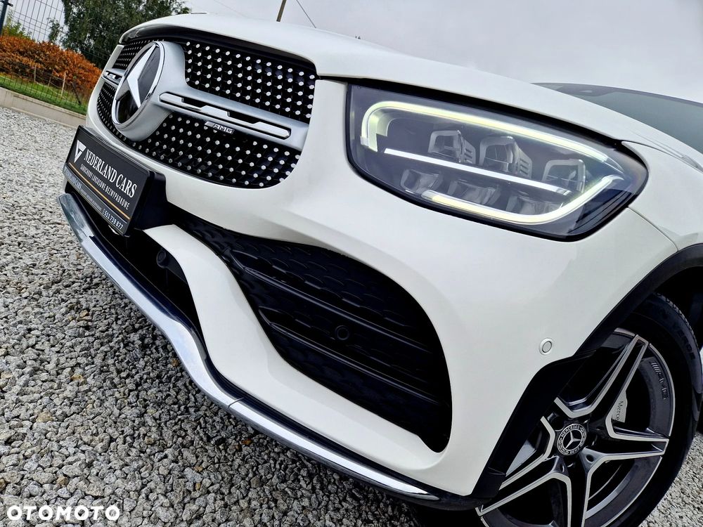 Mercedes-Benz GLC - 30