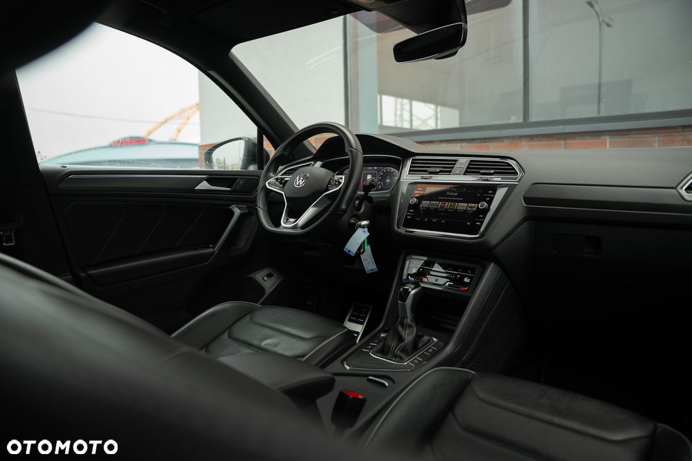 Volkswagen Tiguan 2.0 TDI SCR DSG R-Line - 29