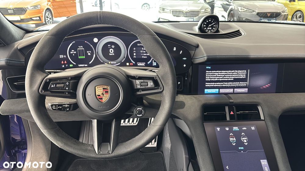 Porsche Taycan 105kWh Turbo S - 14
