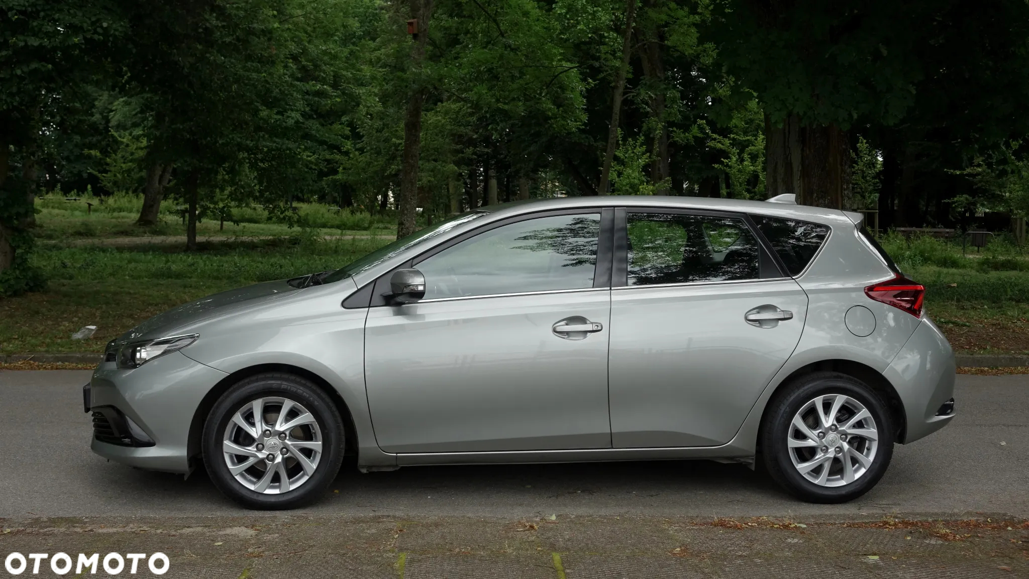 Toyota Auris 1.33 VVT-i Comfort - 28
