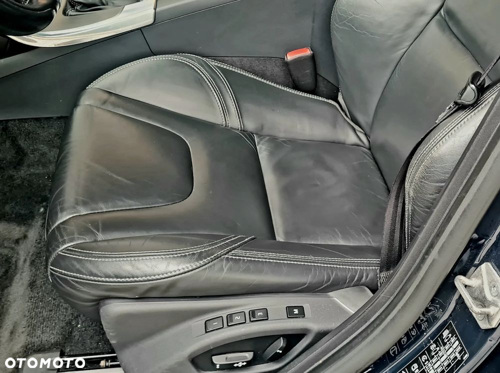 Volvo V60 D6 AWD Plug-in Hybrid Summum - 5