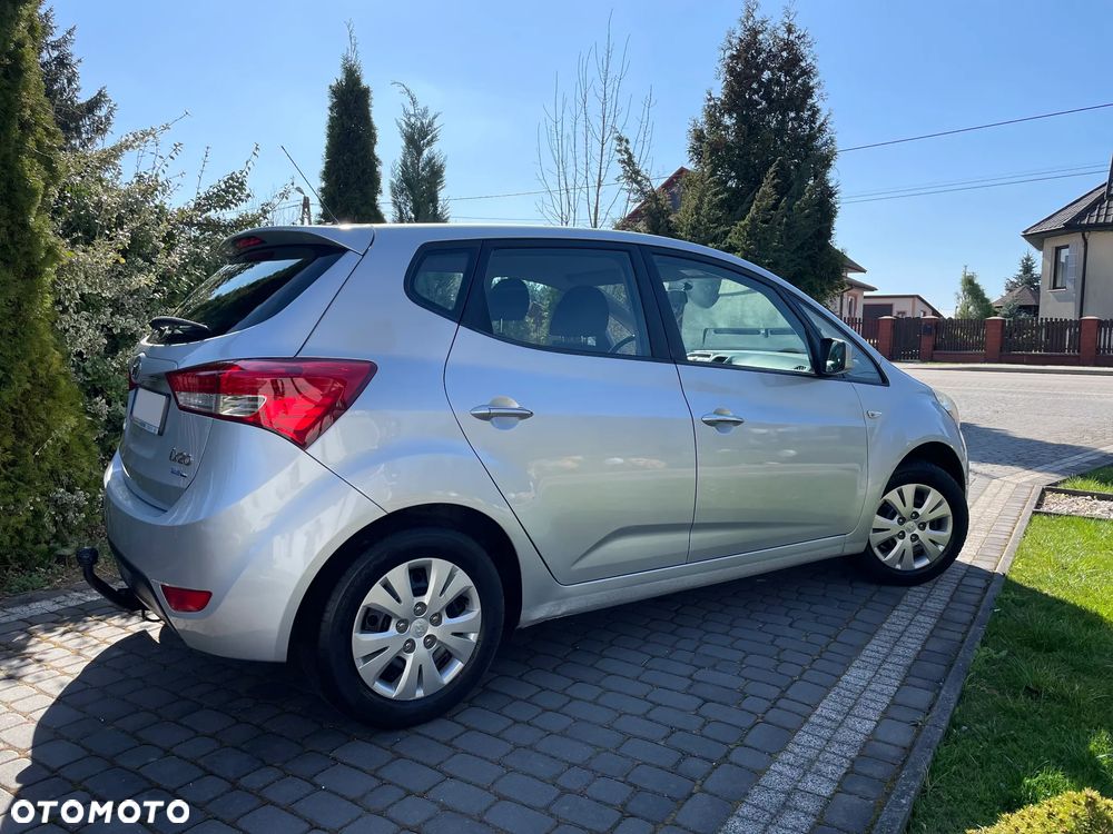 Hyundai ix20 1.4 Premium blue - 22