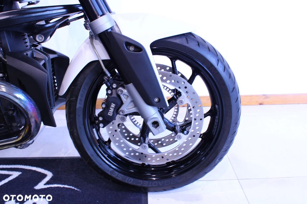 BMW R - 32