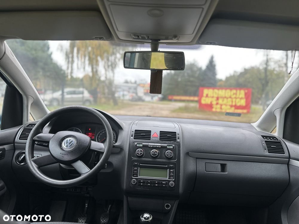 Volkswagen Touran 2006 photo 5