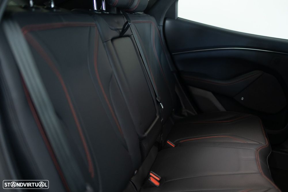 Ford Mustang Mach-E Standard AWD - 54