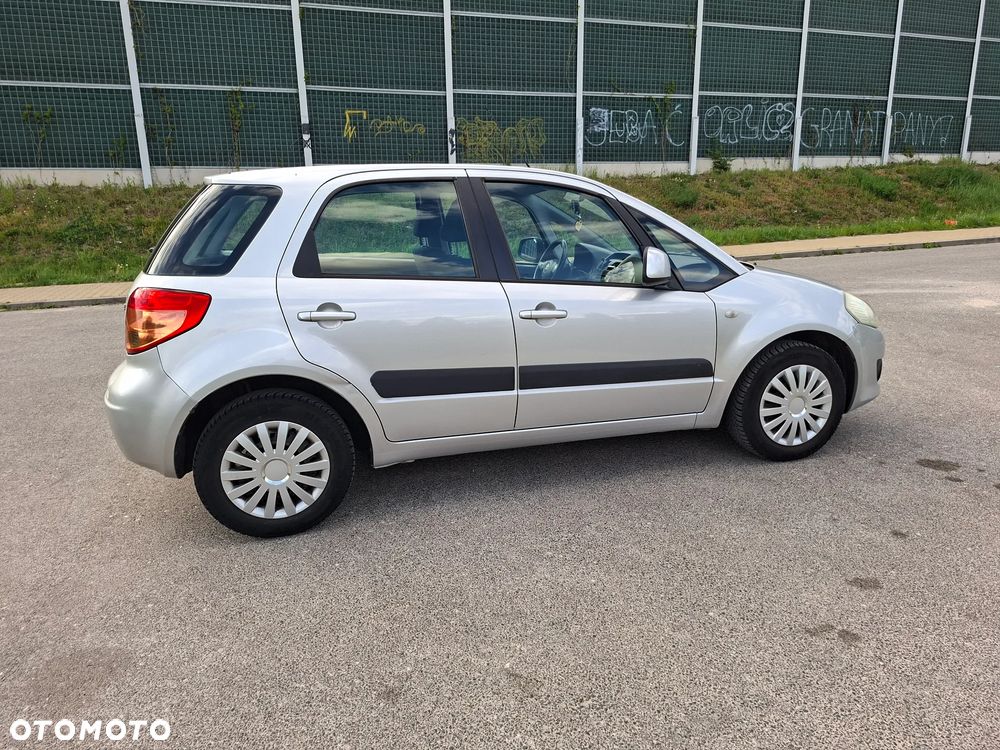 Suzuki SX4 - 6