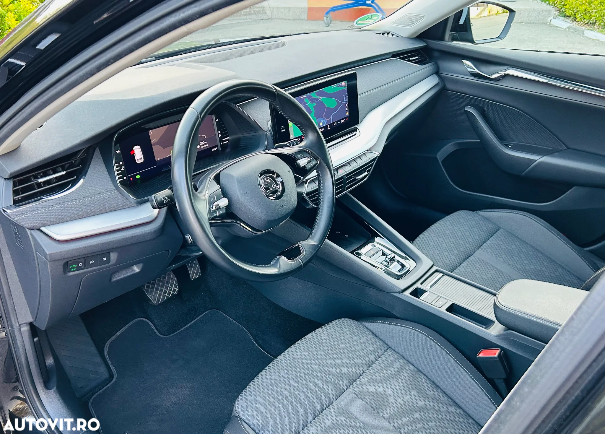 Skoda Octavia 2.0 TDI DSG Style - 3