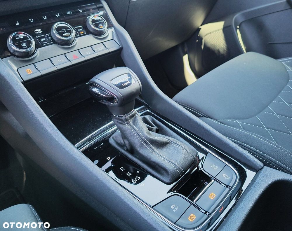 Skoda Karoq 2.0 TSI 4x4 Sportline DSG - 21