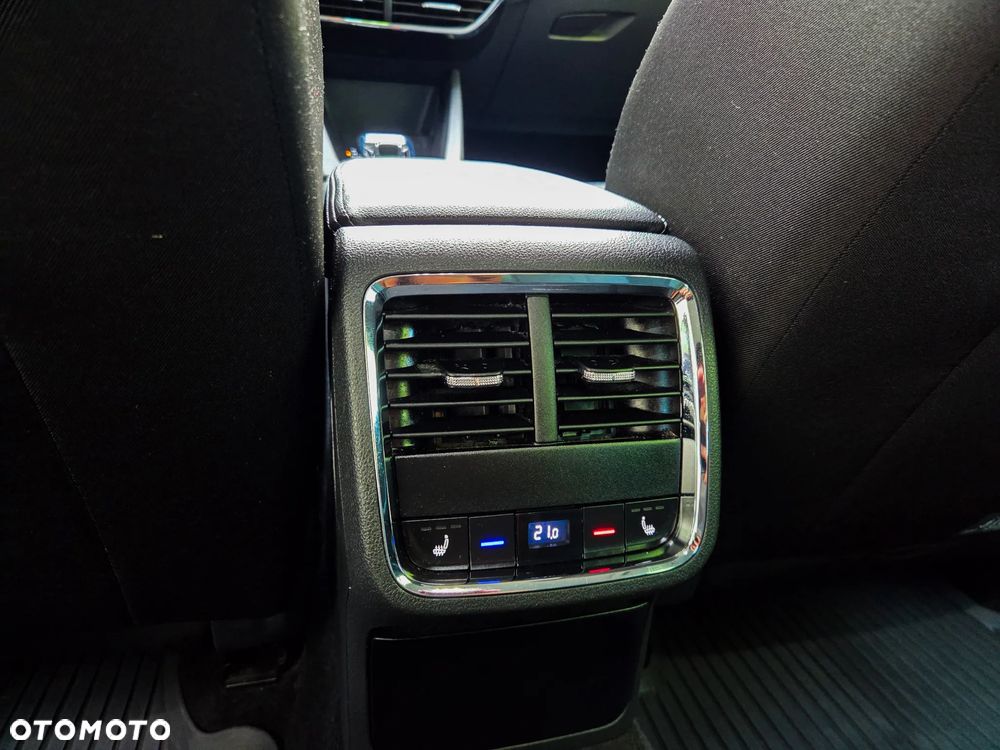 Skoda Octavia 2.0 TSI DSG 4x4 Style - 24