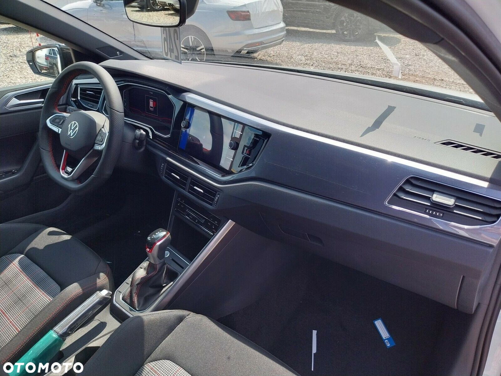 Volkswagen Polo - 11