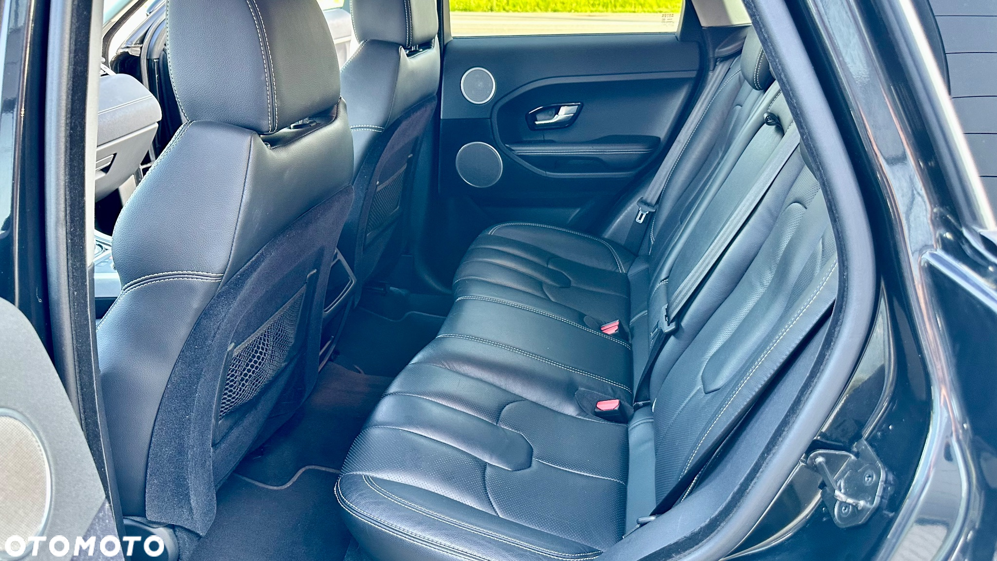 Land Rover Range Rover Evoque SD4 Black Dynamic - 24