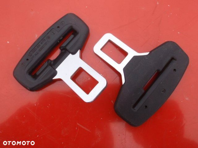 ZAPINKA KLAMRA WPINKA VW AUDI SEAT SKODA VOLVO - 1