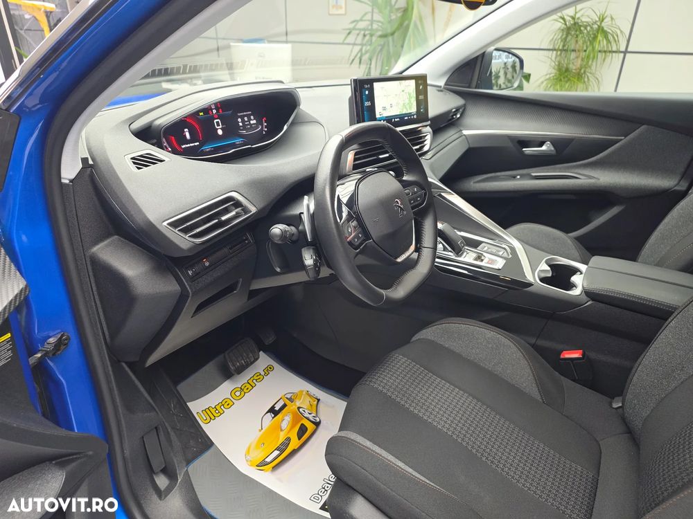 Peugeot 3008 1.2 PureTech 130 EAT8 Active Pack - 17