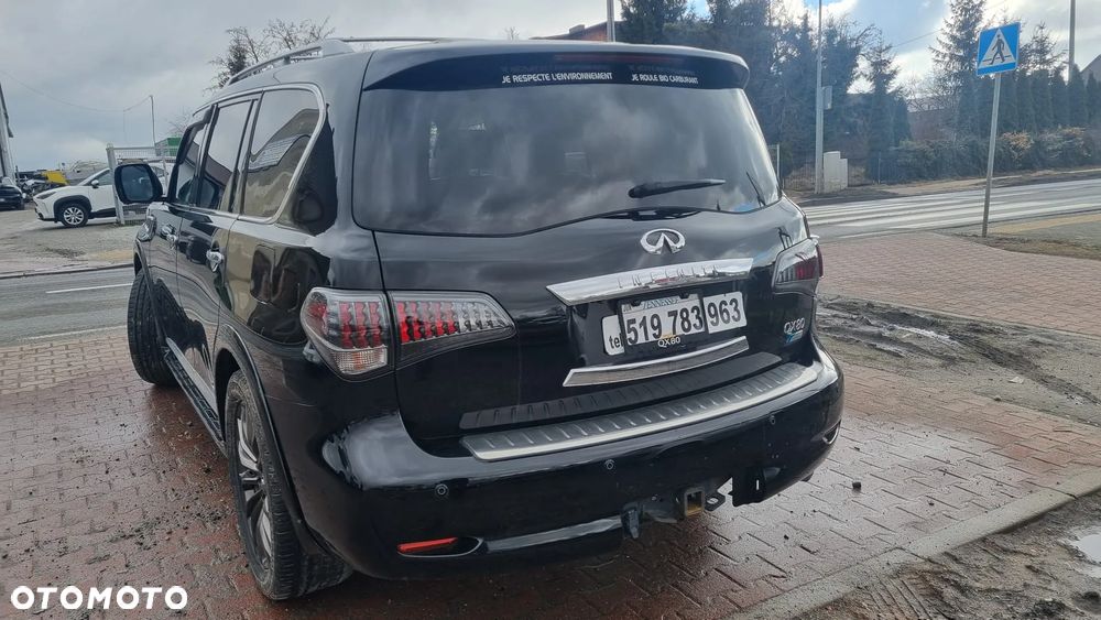 Infiniti QX80 - 16