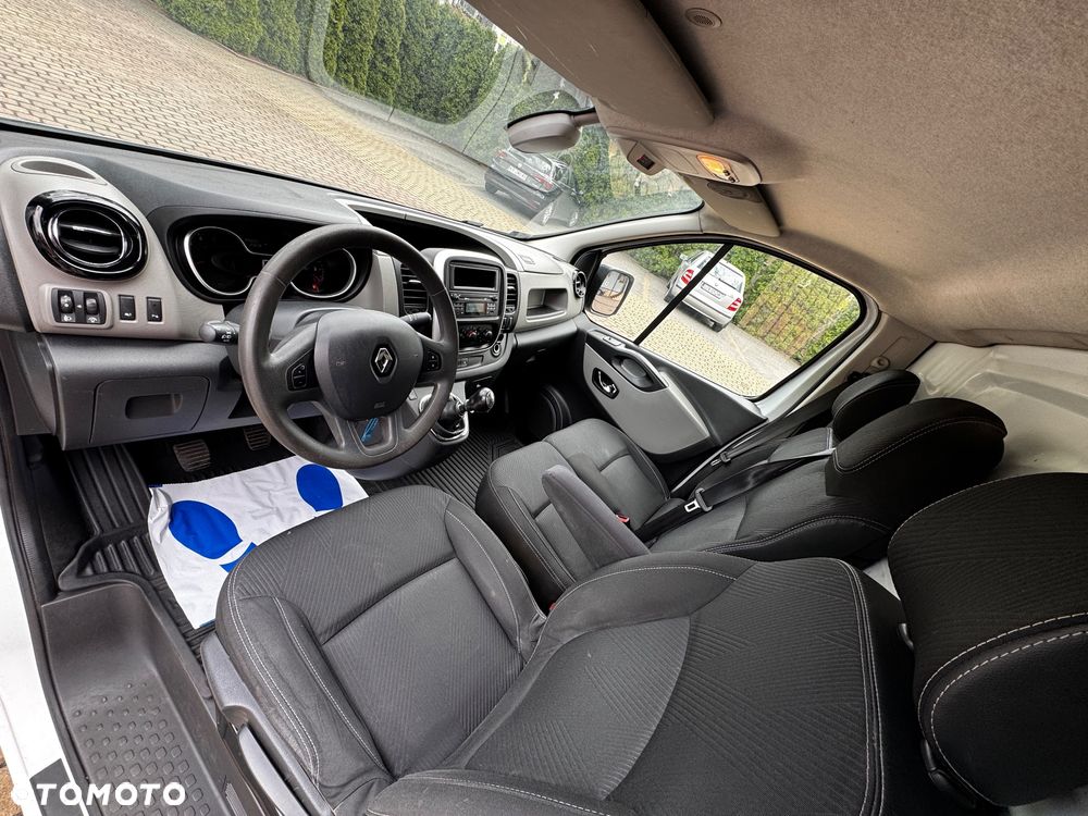 Renault Trafic - 12