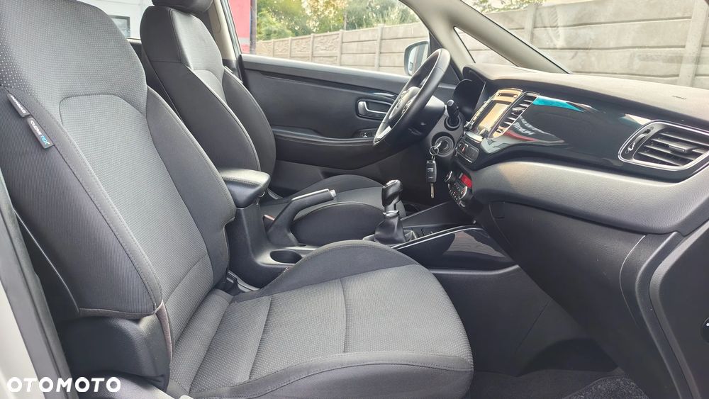 Kia Carens 1.6 GDI ISG Vision - 28