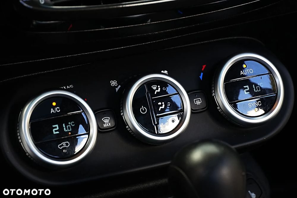Fiat 500X 1.6 Multijet 4x2 S&S DCT Sport - 32