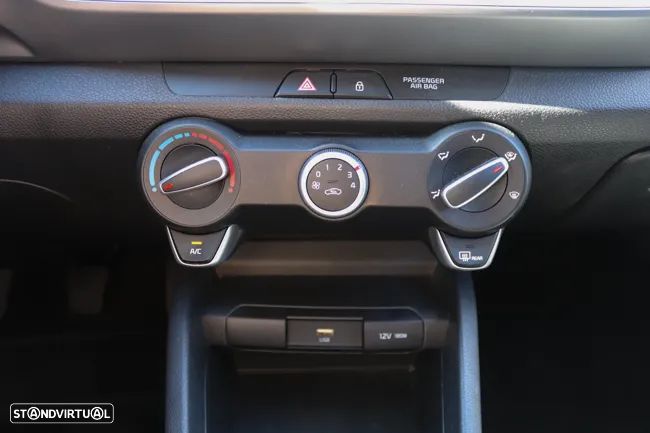 Kia Stonic 1.2 MPi Dynamic - 15