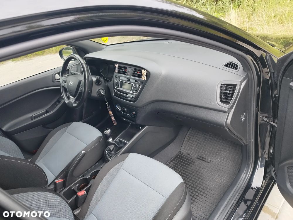 Hyundai i20 1.2 - 9