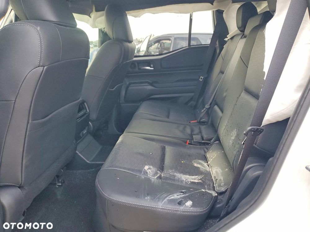 Toyota Land Cruiser - 9