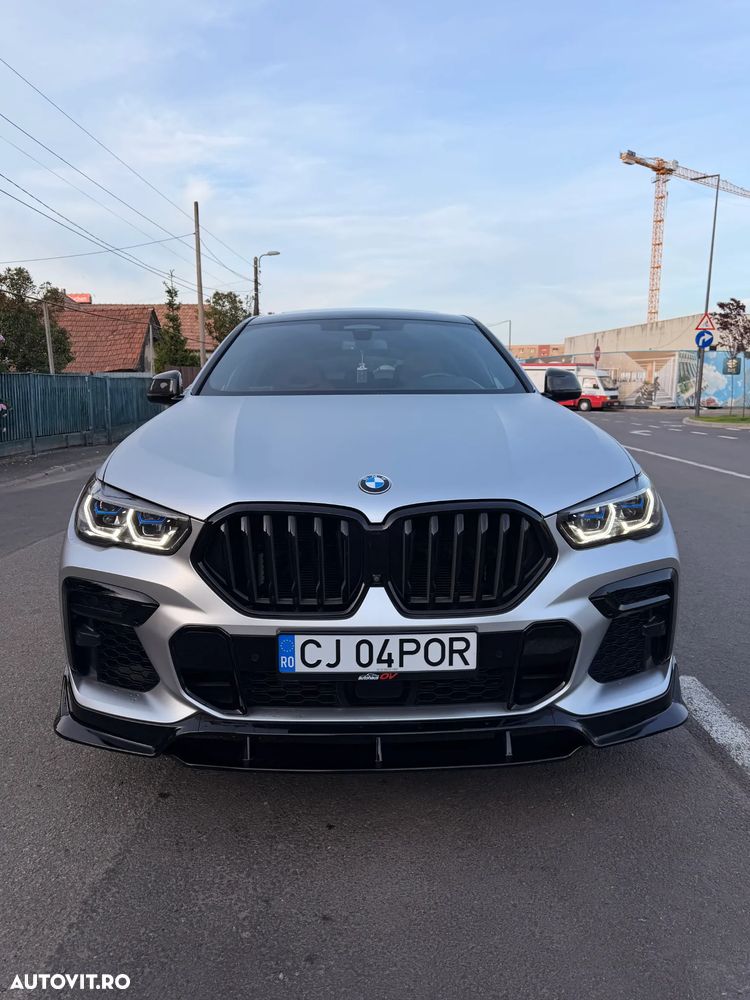 BMW X6 M M50i - 12
