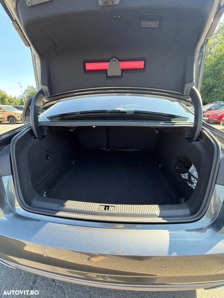 Audi A6 Limuzina 2.0 TDI Ultra DPF S tronic - 11
