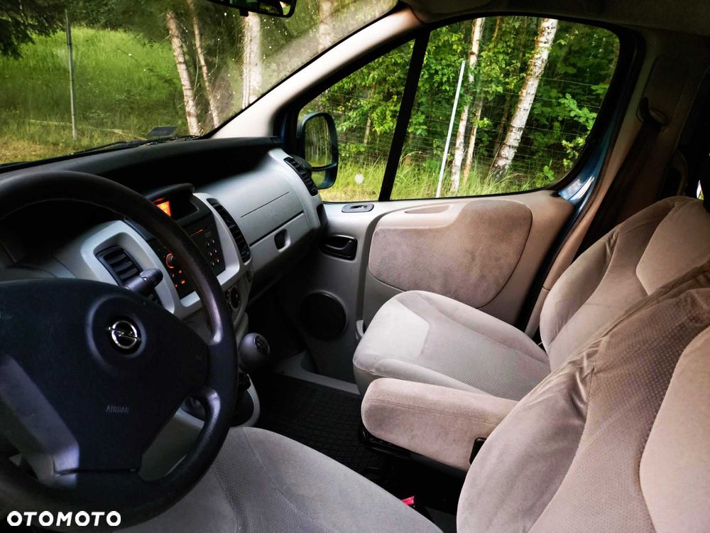 Opel Vivaro - 2