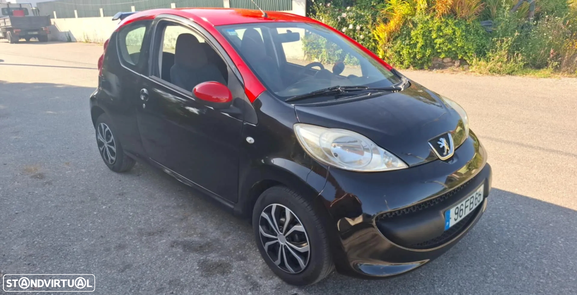 Peugeot 107 1.0 Trendy - 2