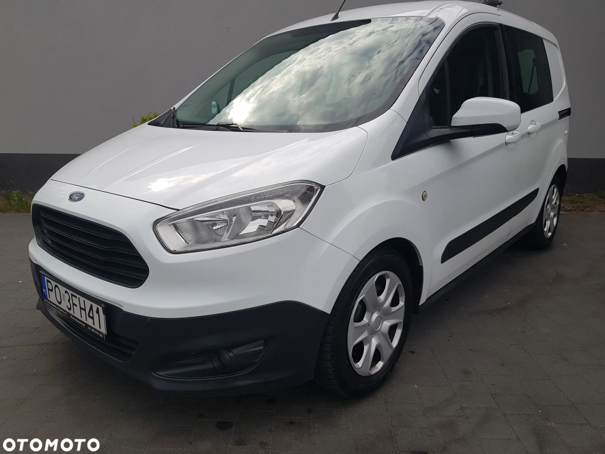 Ford Tourneo Courier 1.5 TDCi Trend - 20