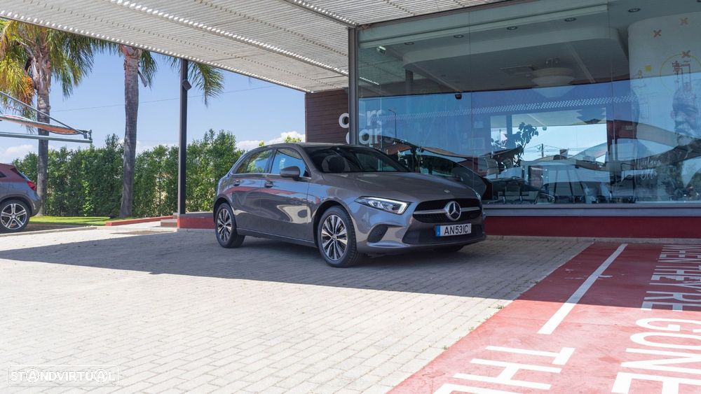 Mercedes-Benz A 250 e Style Plus - 3