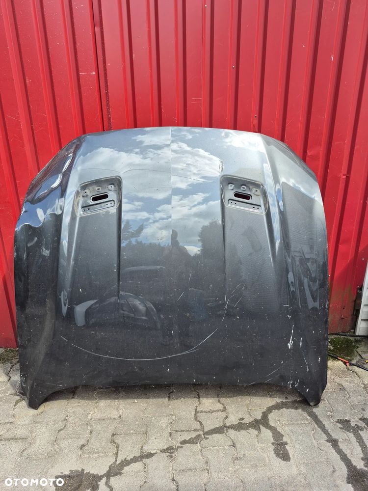 Ford Mustang VI GT maska.