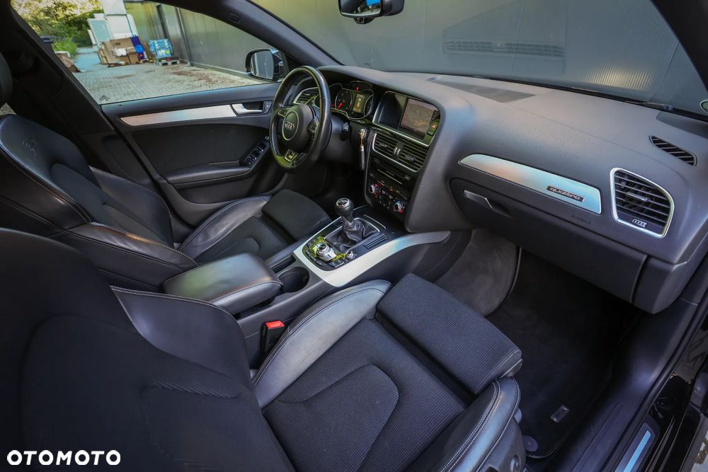 Audi A4 Avant 2.0 TDI DPF clean diesel quattro S line Sportpaket - 24