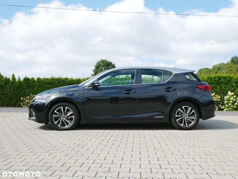 Lexus CT 200h - 2