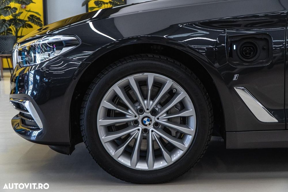 BMW Seria 5 530e iPerformance Aut. Luxury Line - 40