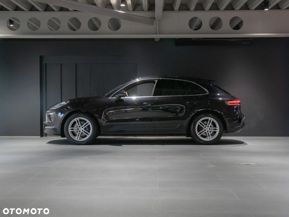 Porsche Macan Standard - 2