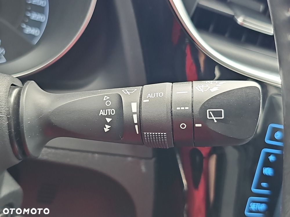 Toyota Auris 1.6 Dynamic - 19