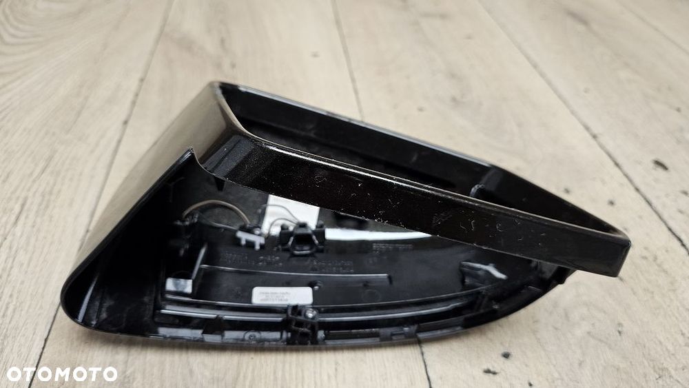 Obudowa lusterka prawa Mercedes W212 7426-500-14 - 6